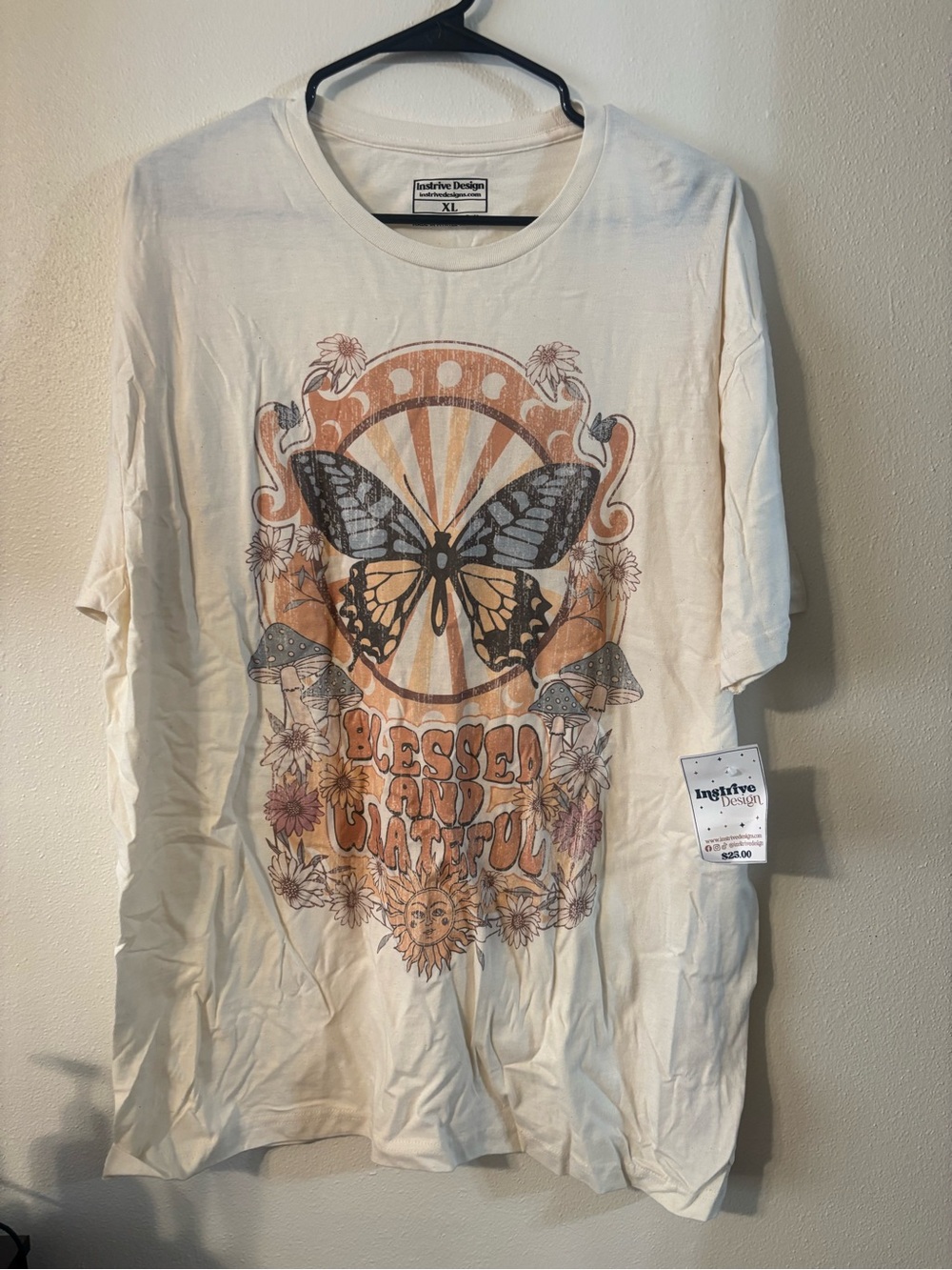 Women’s 'Blessed and Grateful' Cream Graphic Tee
